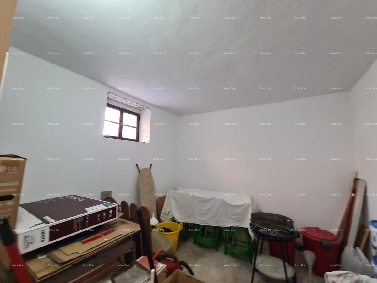 Vendita - Bellissima casa ristrutturata in Istria, nel centro di Marčana!