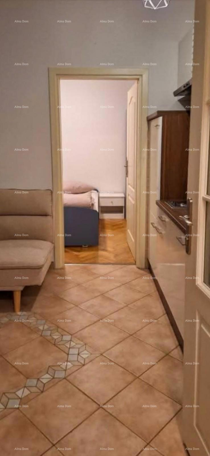 Rovinj, appartamento in posizione tranquilla.