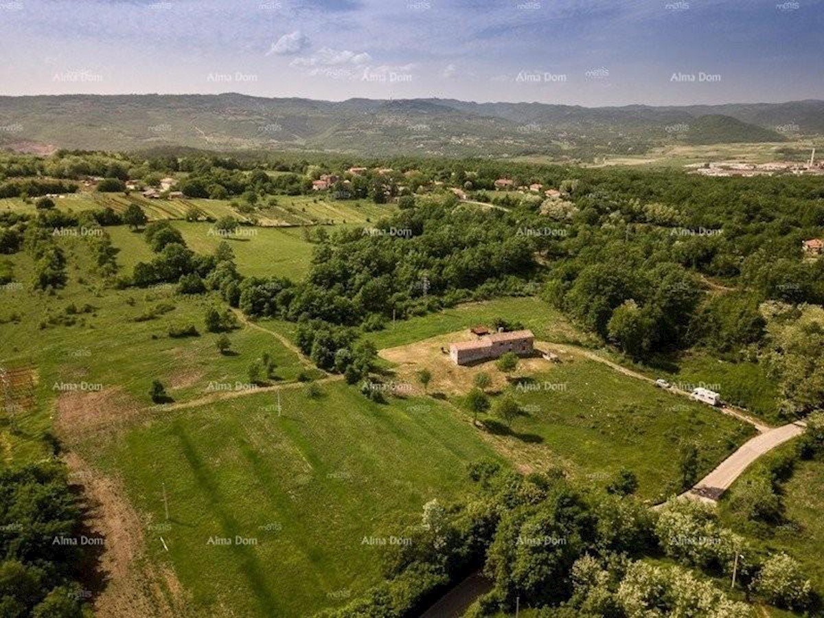 Tenuta istriana con vista sull'Učka a Kršan