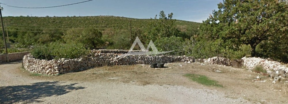 MASLENIČKO ŽDRILO - TERRENO EDIFICABILE DI 615 M2 - STRADA DI ACCESSO - ACQUA E ELETTRICITÀ FINO AL TERRENO - 61.500 €