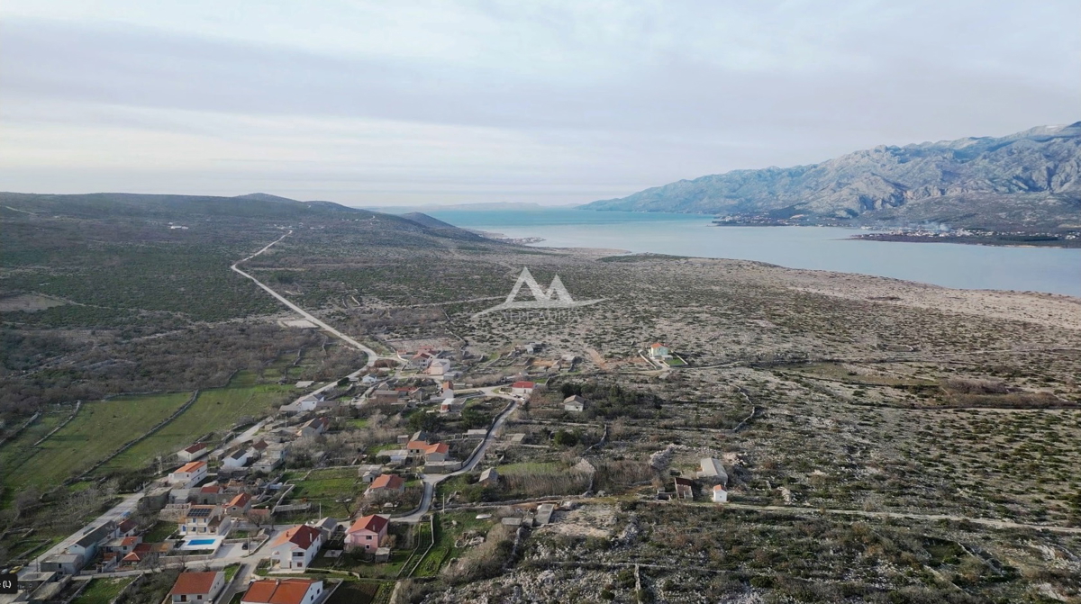 MASLENIČKO ŽDRILO - TERRENO EDIFICABILE DI 615 M2 - STRADA DI ACCESSO - ACQUA E ELETTRICITÀ FINO AL TERRENO - 61.500 €