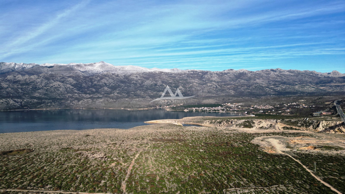 MASLENIČKO ŽDRILO - TERRENO EDIFICABILE DI 615 M2 - STRADA DI ACCESSO - ACQUA E ELETTRICITÀ FINO AL TERRENO - 61.500 €