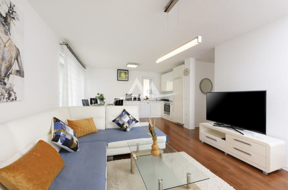 Appartamento di lusso con giardino privato e jacuzzi – Diklovac, Zadar