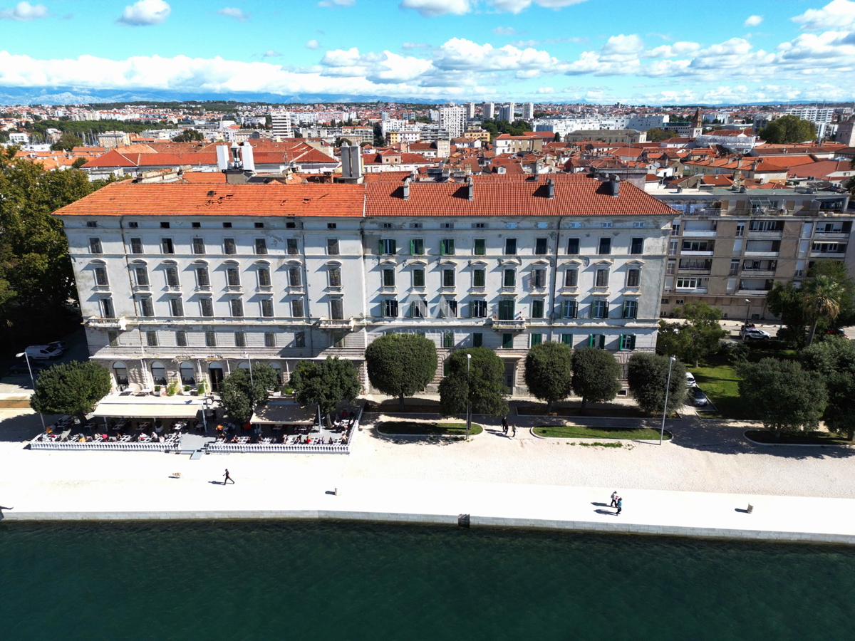 VENDITA ESCLUSIVA - GRAZIOSO APPARTAMENTO SULLA RIVA DI ZADAR - € 694.000