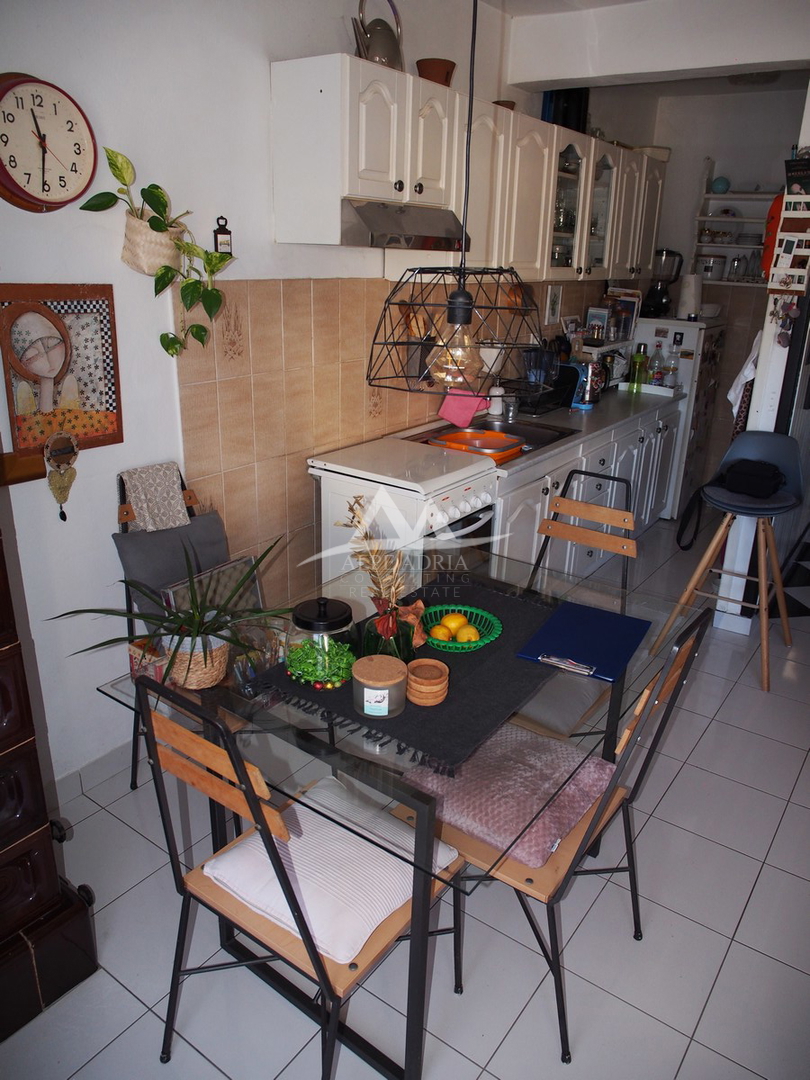 € 400.000 - CON IL PREZZO DI UN APPARTAMENTO ACQUISTI UNA CASA CON DUE APPARTAMENTI