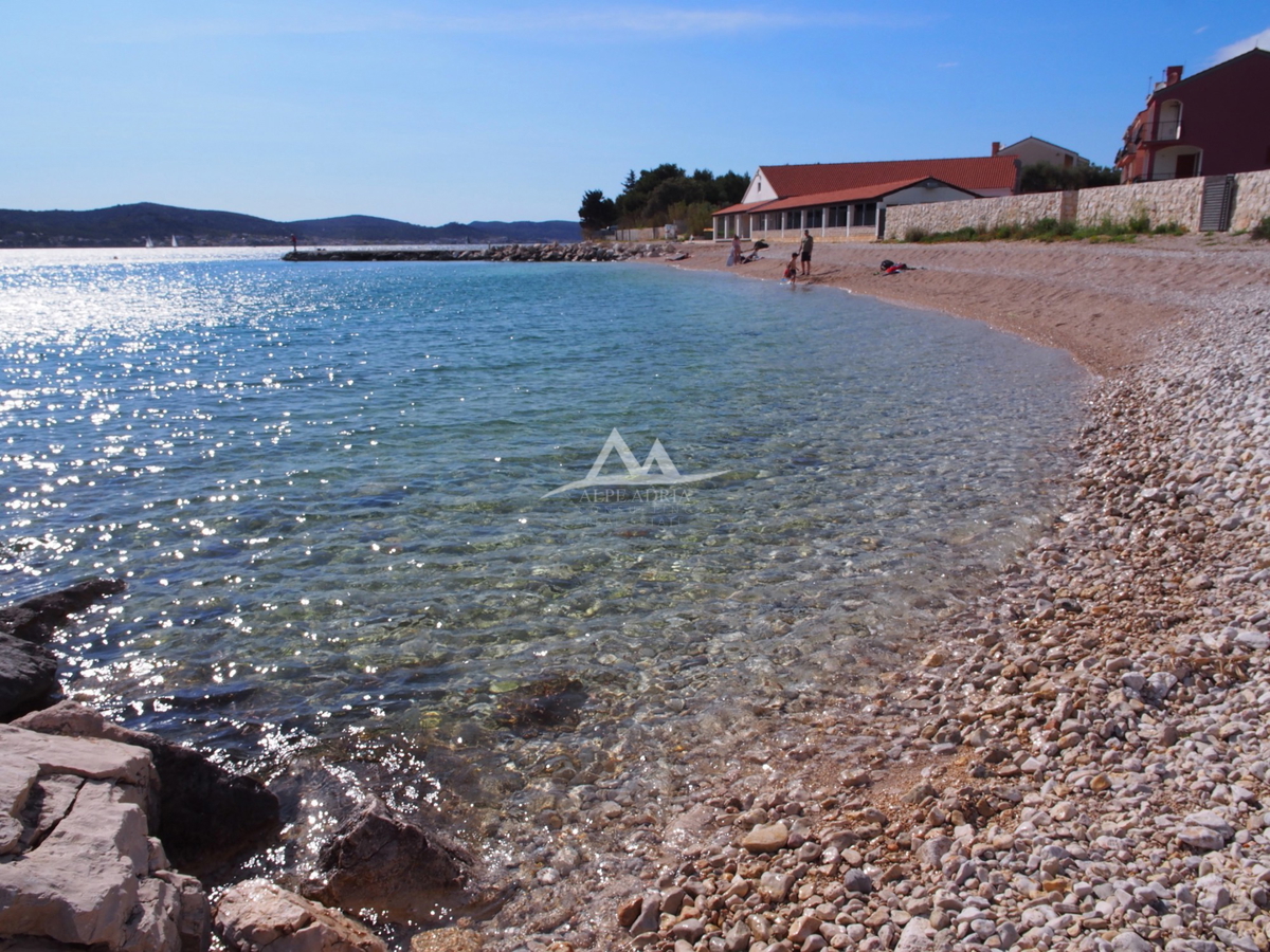 PREZZO RIBASSATO - BIOGRAD - KUMENAT - IDEALE PER INVESTIMENTO