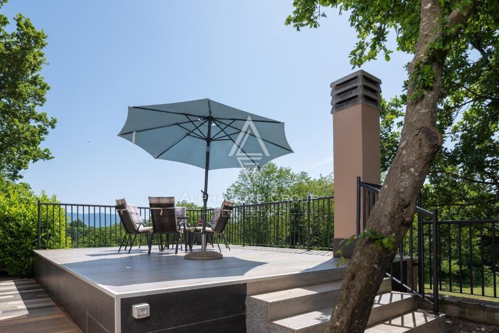 Istria, Labin - Residenza privata con piscina in vendita