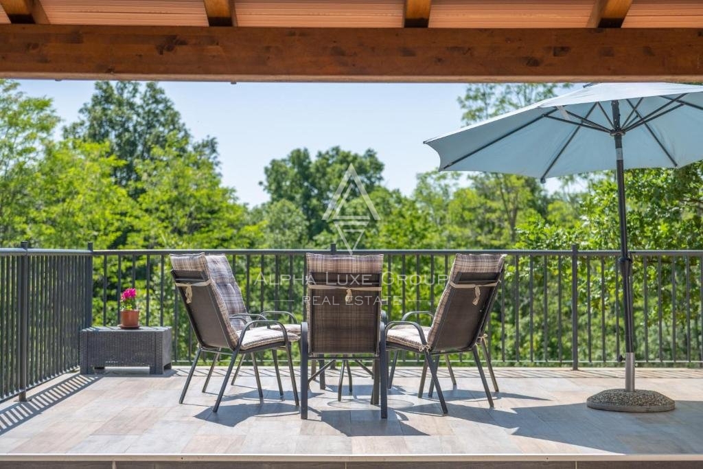 Istria, Labin - Residenza privata con piscina in vendita