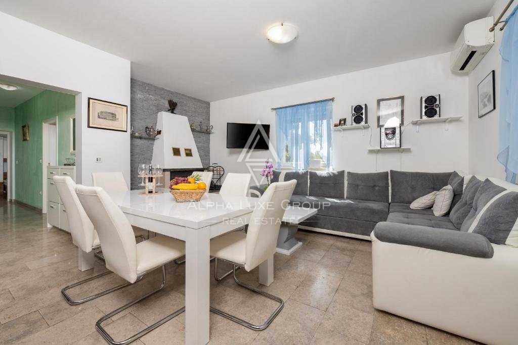 Istria, Labin - Residenza privata con piscina in vendita