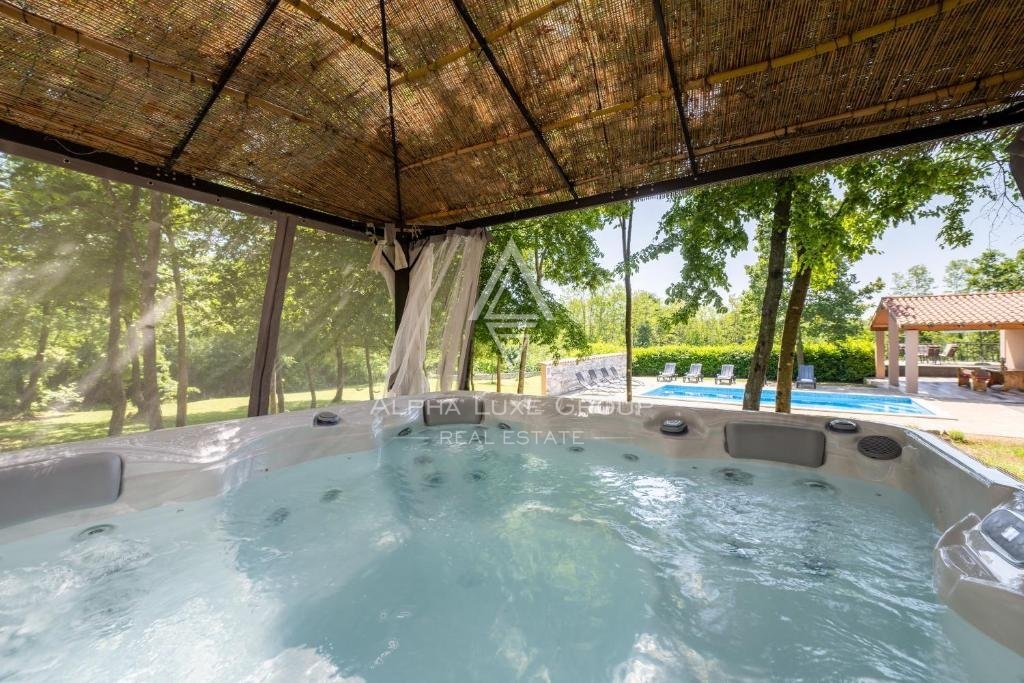 Istria, Labin - Residenza privata con piscina in vendita