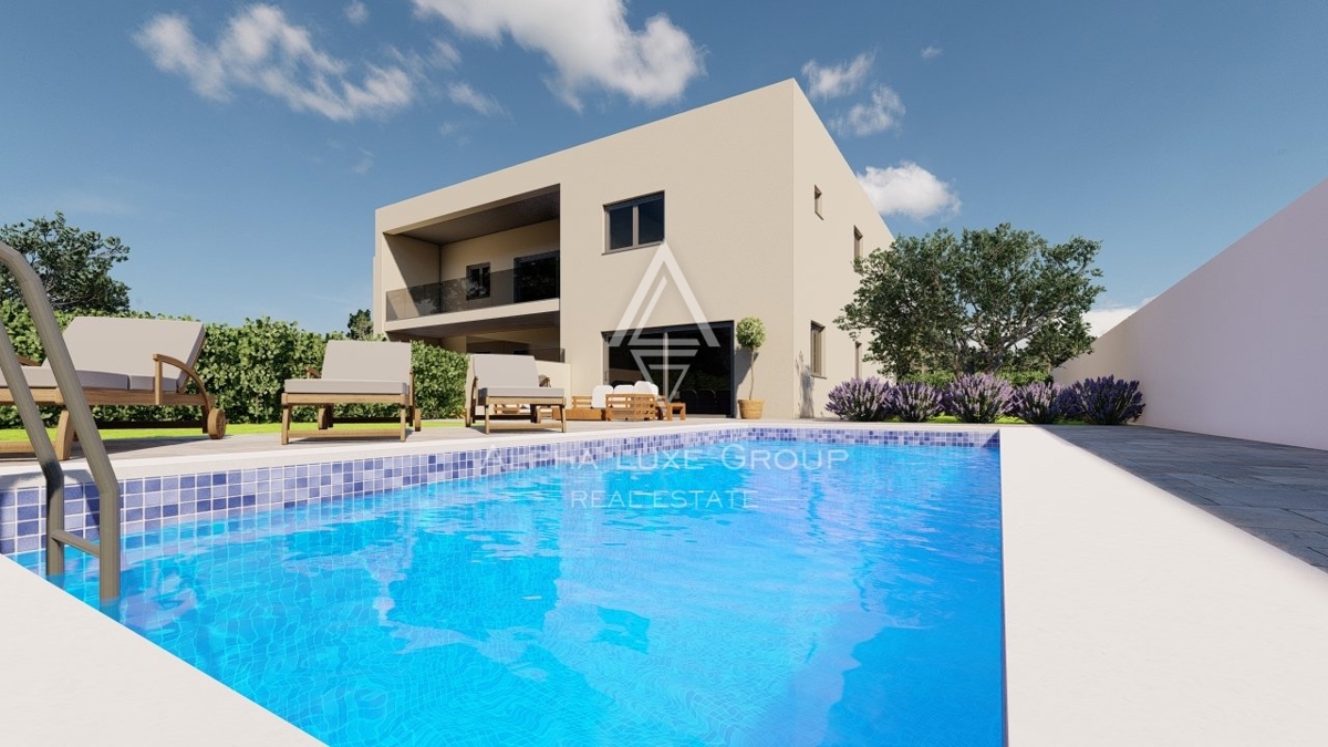 Novigrad, Istria – Appartamento moderno p. terra, giard.