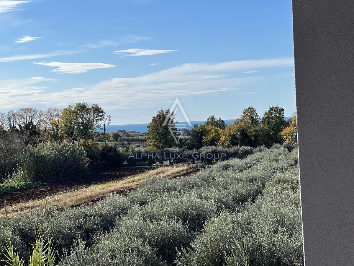 Novigrad, Istria – Appartamento moderno p. terra, giard.