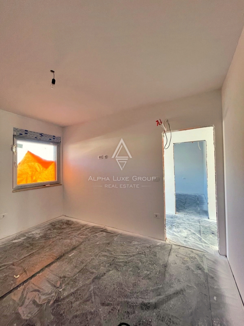 Novigrad, Istria – Appartamento moderno p. terra, giard.