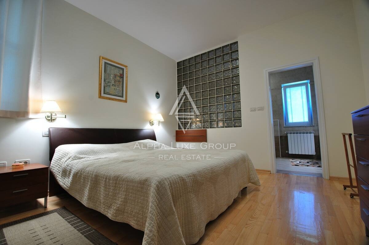 Scoprite la Serenità a Buzet, Istria: Splendida Villa con Piscina Immersa nella Natura