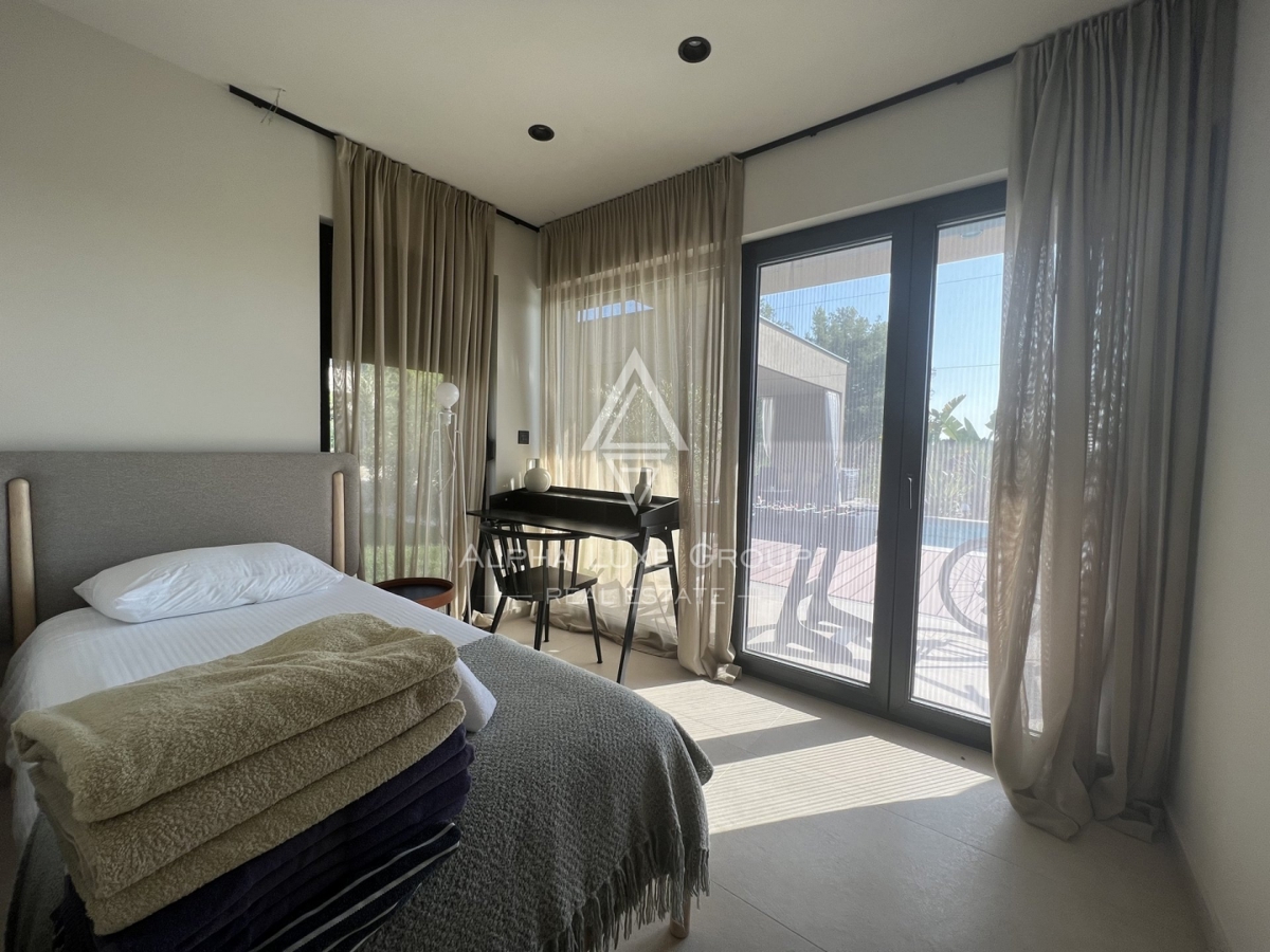 Poreč (7 km): Nuova casa in vendita vicino al mare!