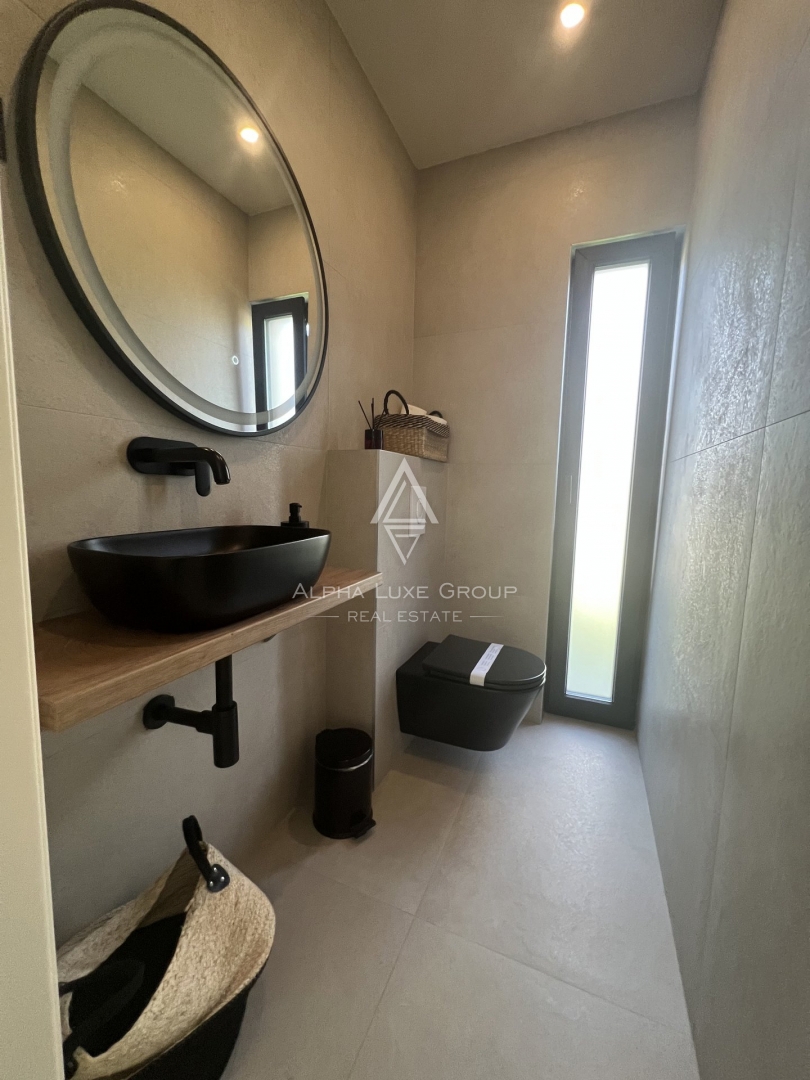 Poreč (7 km): Nuova casa in vendita vicino al mare!