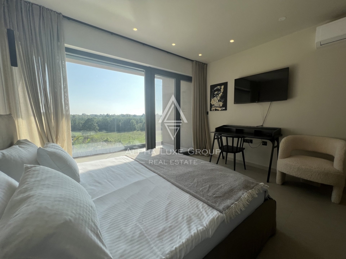 Poreč (7 km): Nuova casa in vendita vicino al mare!