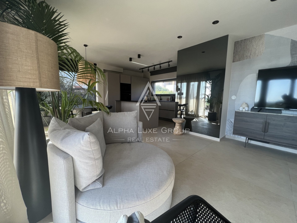 Poreč (7 km): Nuova casa in vendita vicino al mare!