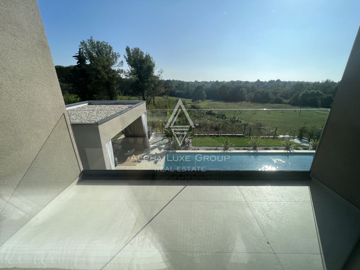 Poreč (7 km): Nuova casa in vendita vicino al mare!