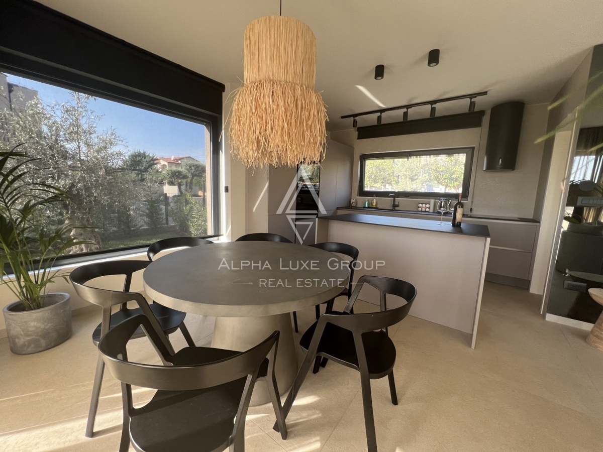 Poreč (7 km): Nuova casa in vendita vicino al mare!