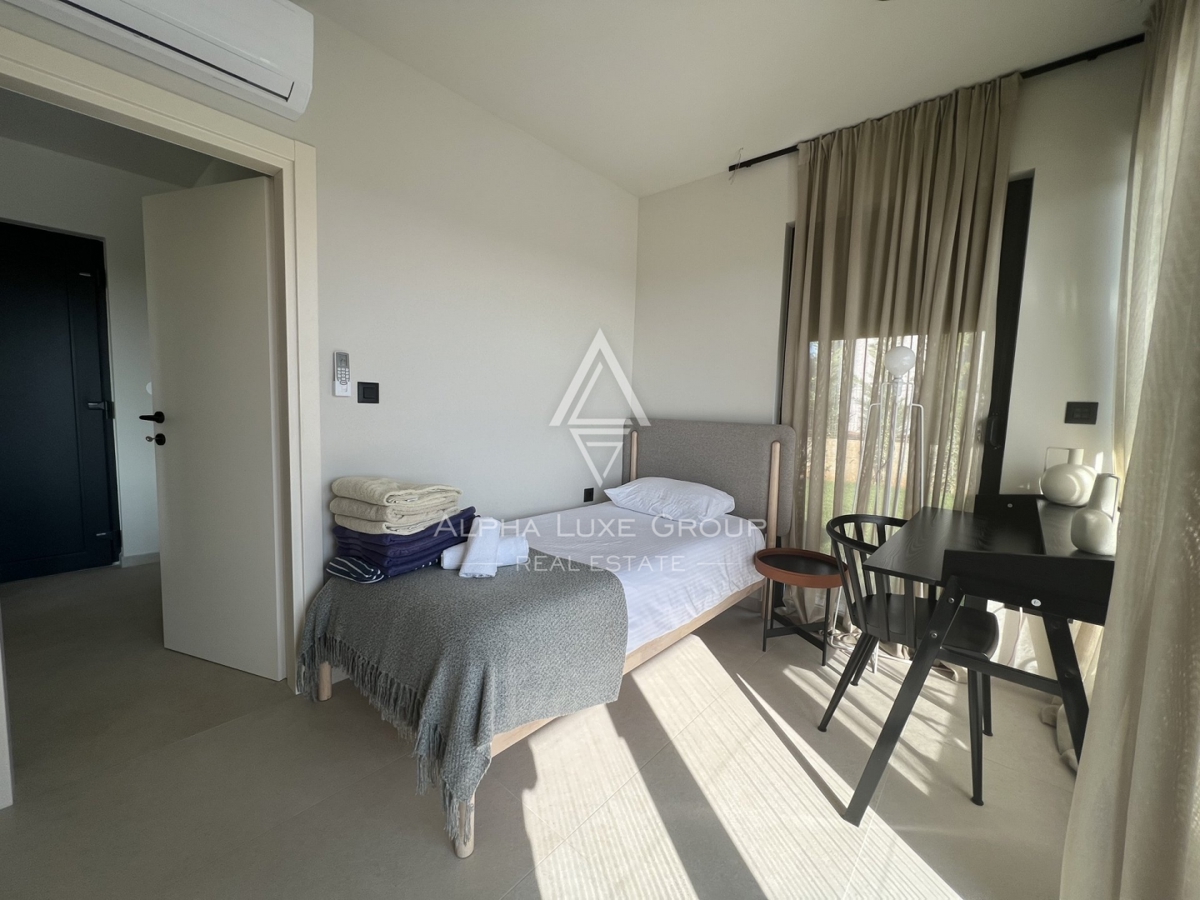 Poreč (7 km): Nuova casa in vendita vicino al mare!