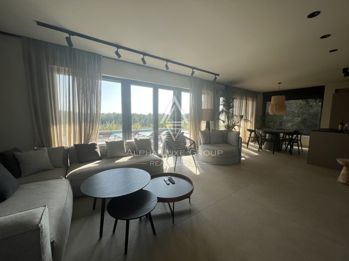 Poreč (7 km): Nuova casa in vendita vicino al mare!