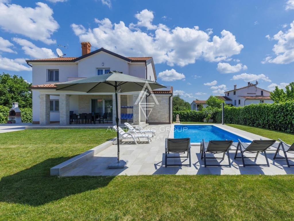 Bella casa con piscina, Istria, Parenzo