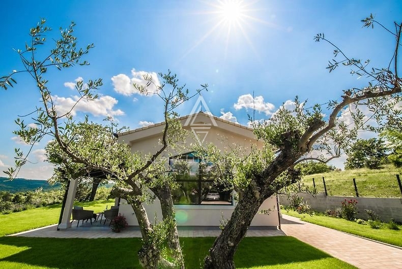 Istria, Grožnjan, Villa di lusso isolata con vista panoramica