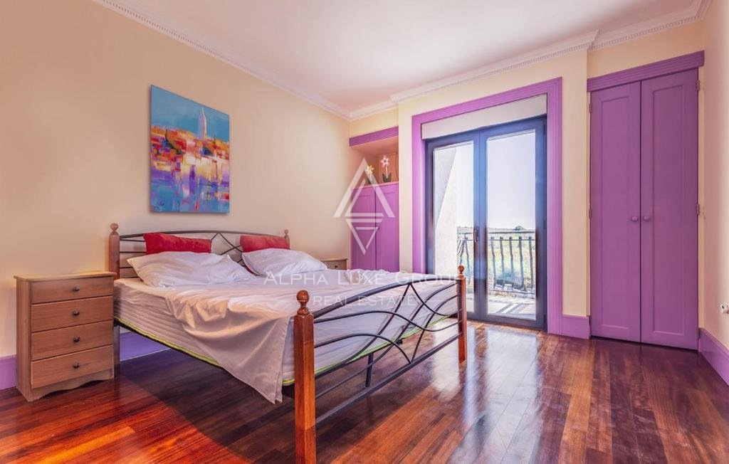 Villa esclusiva su un bellissimo giardino a 300 m dal mare, Medolino ISTRIA