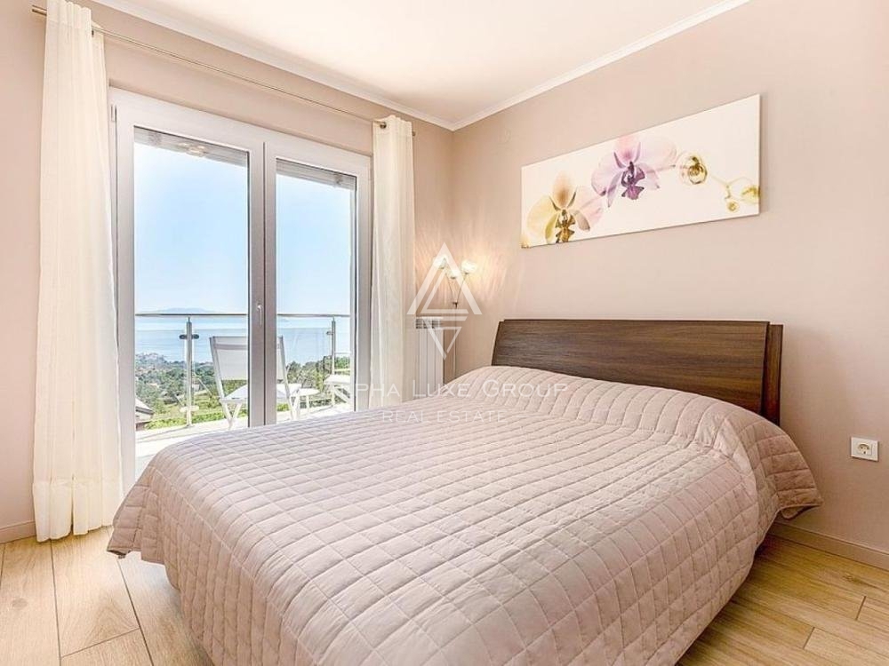 Villa di lusso con piscina e bellissimo giardino, Istria, Opatija
