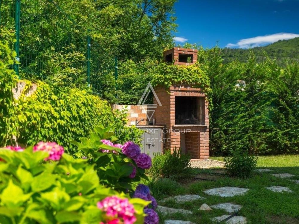 Villa di lusso con piscina e bellissimo giardino, Istria, Opatija