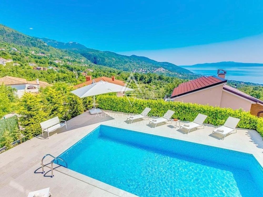 Villa di lusso con piscina e bellissimo giardino, Istria, Opatija