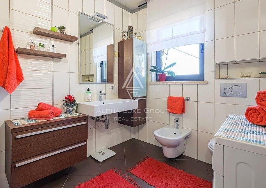 Bella casa con due unità abitative e piscina, Istria, Svetvinčenat