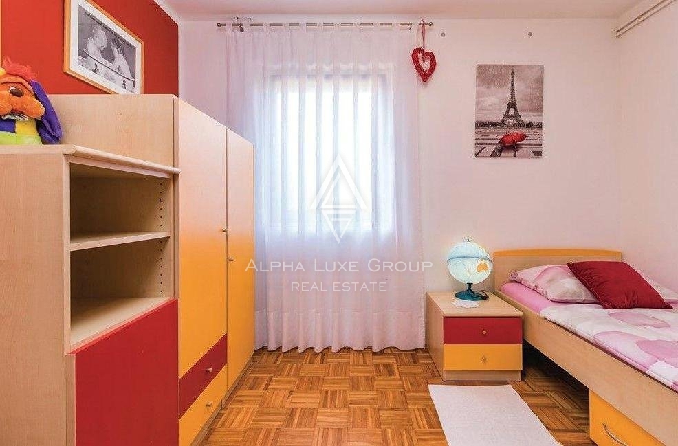 Bella casa con due unità abitative e piscina, Istria, Svetvinčenat