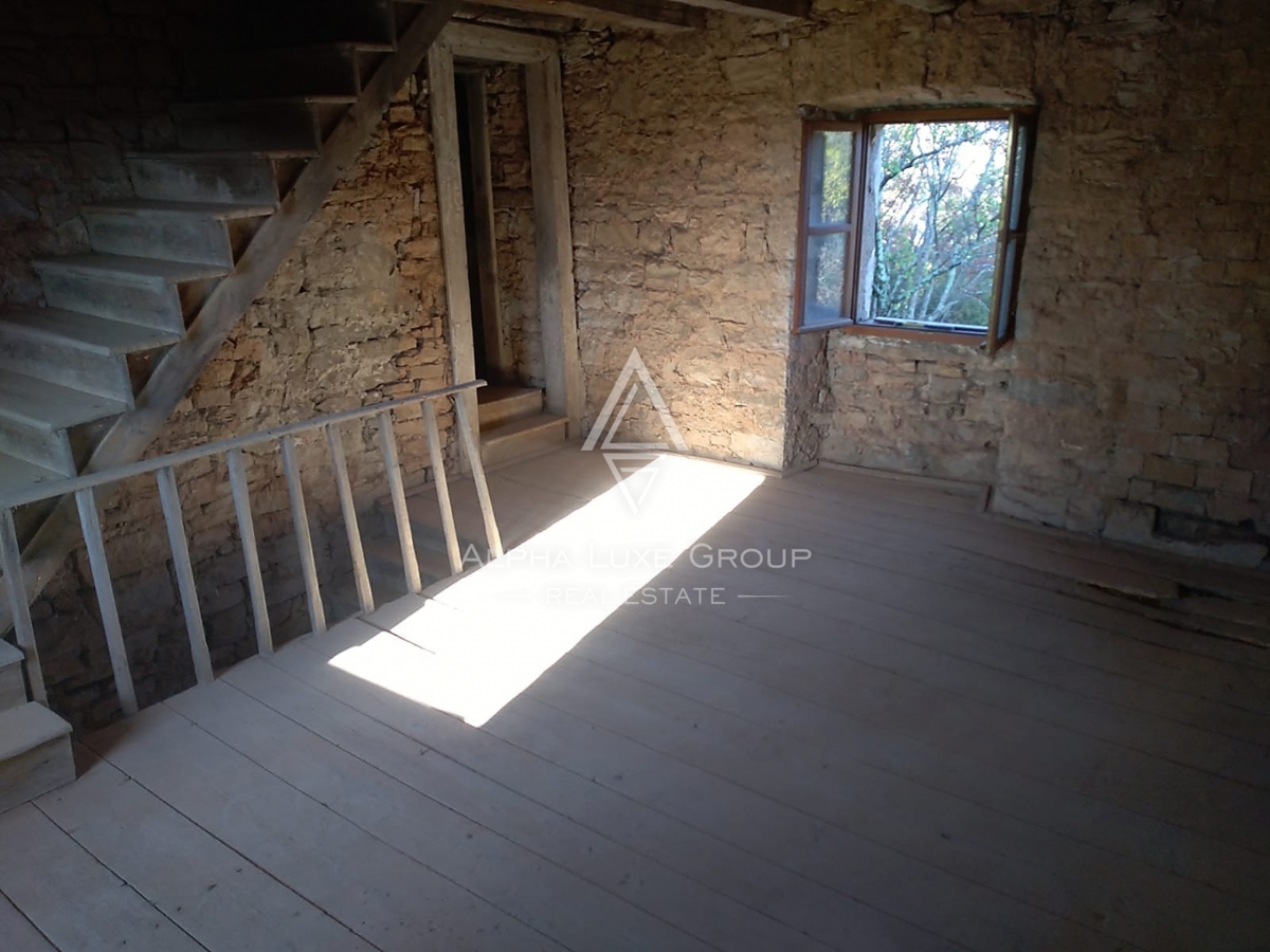 CASA INDIPENDENTE IN POSIZIONE TRANQUILLA CON VISTA MARE PANORAMICA