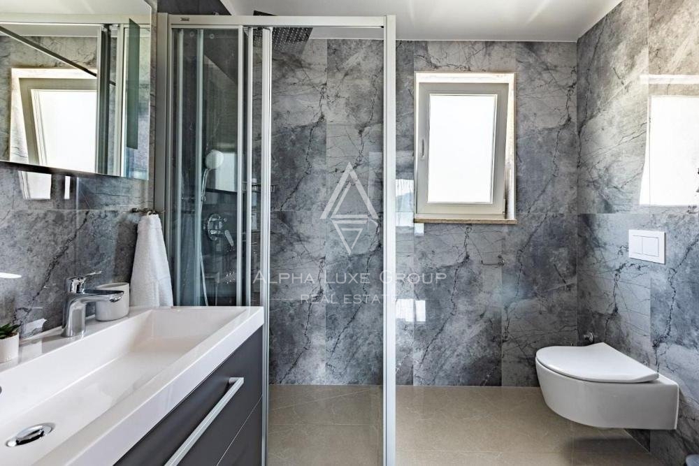 Villa indipendente con piscina, Istria, Labin