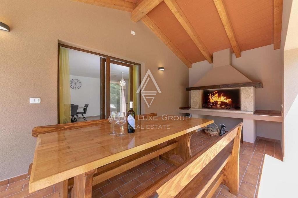 Casa moderna con piscina e vista aperta, Istria, Labin