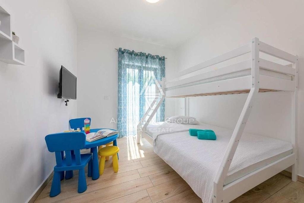 Casa moderna con piscina e vista aperta, Istria, Labin