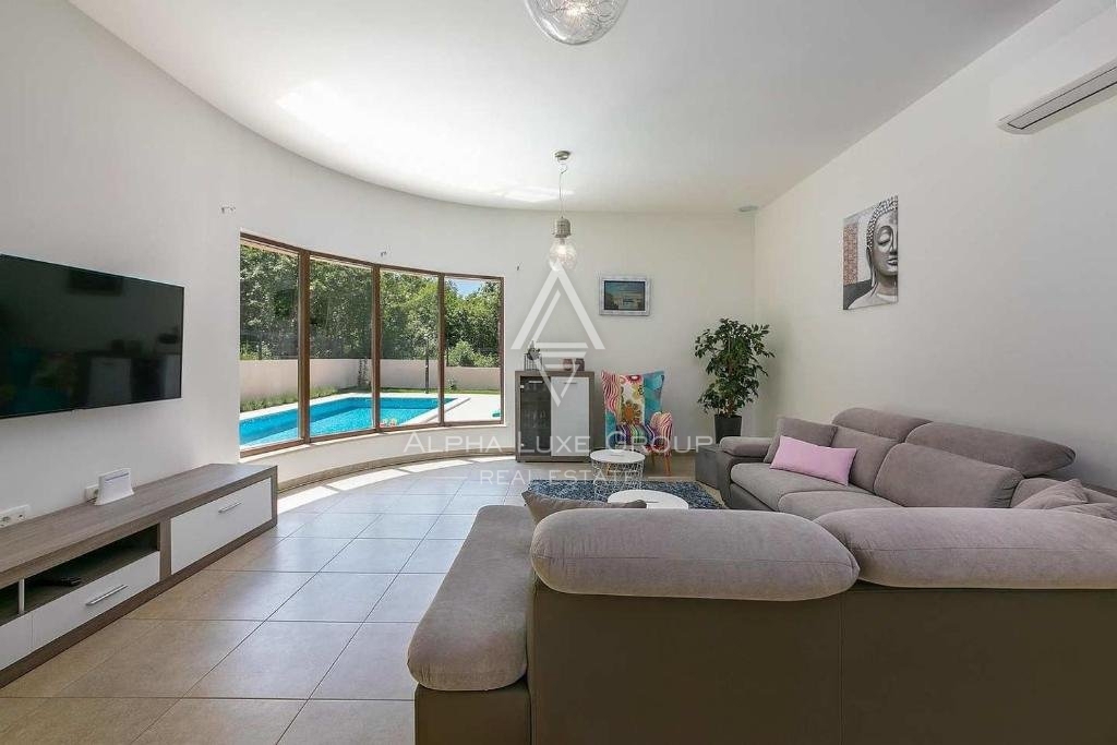Casa moderna con piscina e vista aperta, Istria, Labin