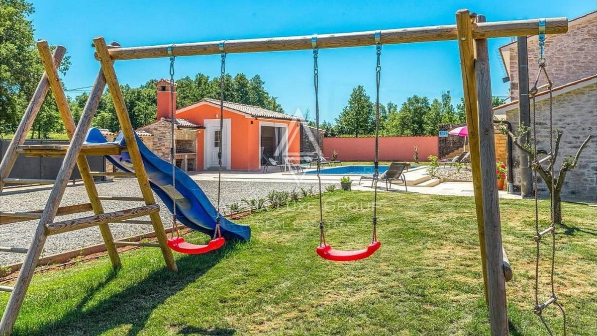 Bella casa indigena in pietra, Istria, Parenzo