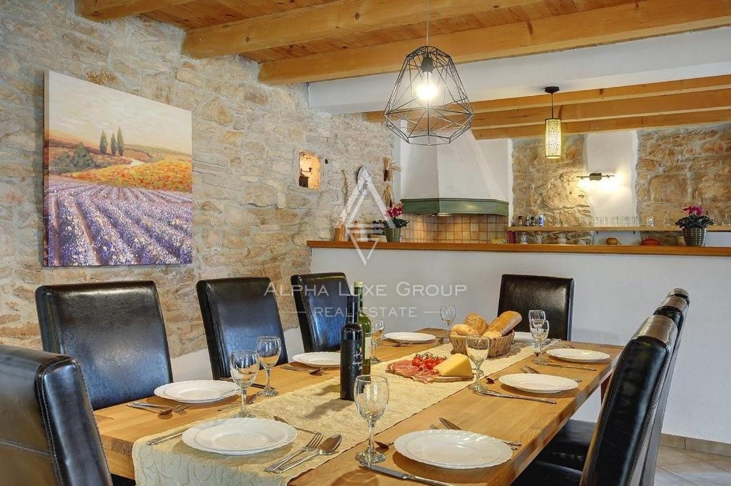 Gračišće, Istria – Bella casa in pietra con piscina