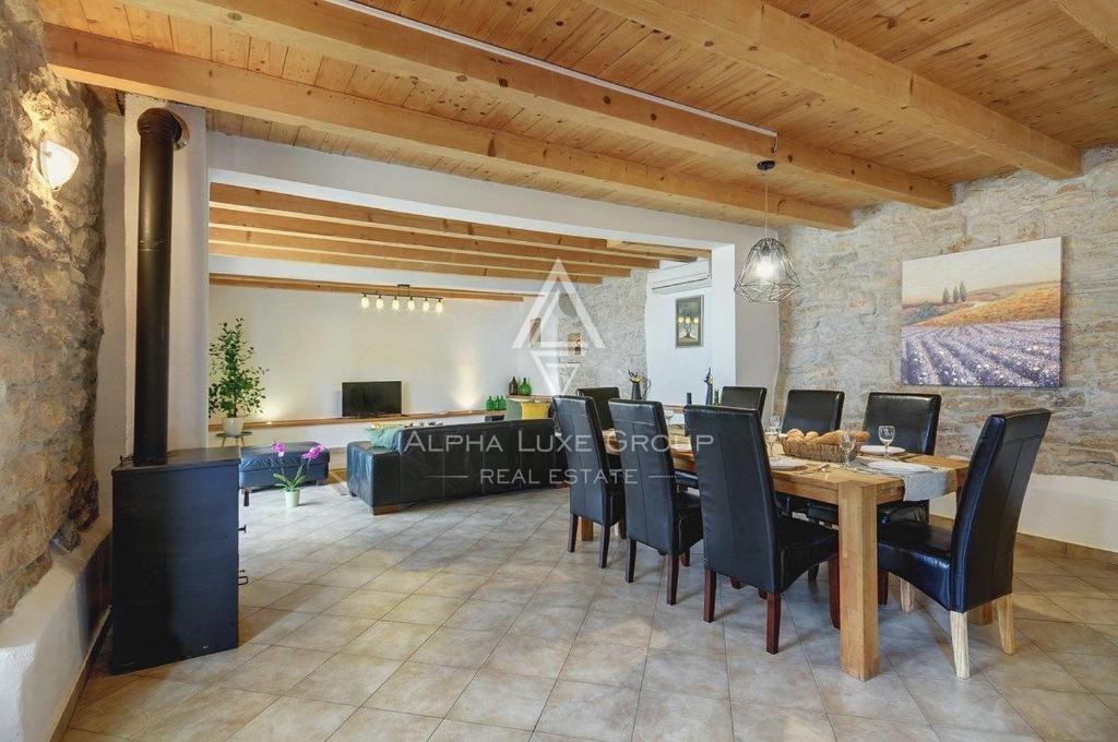 Gračišće, Istria – Bella casa in pietra con piscina