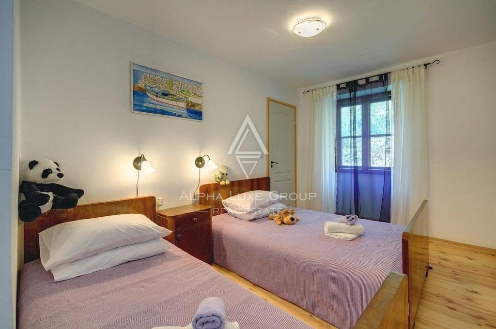 Gračišće, Istria – Bella casa in pietra con piscina