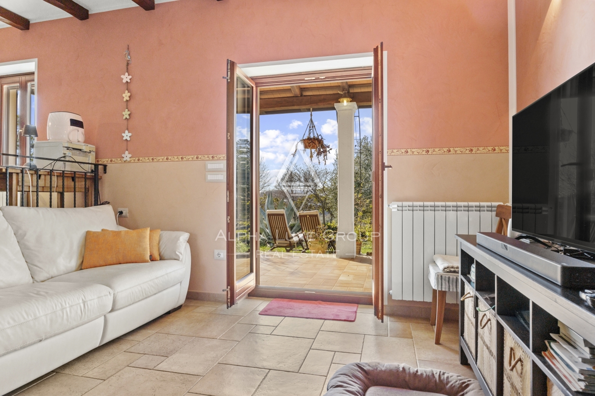 Brtonigla, Istria – Affascinante villa in pietra vista mare