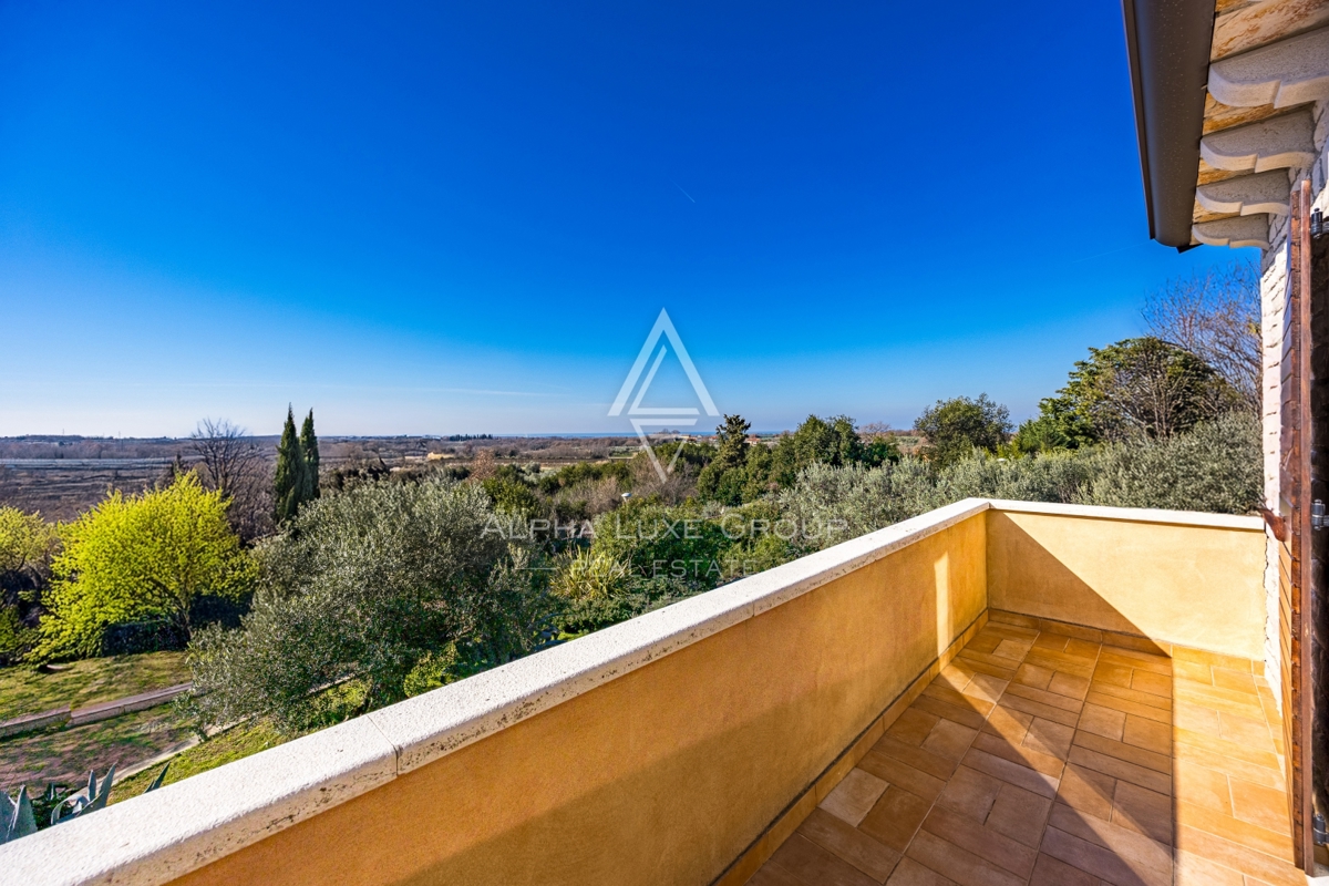 Brtonigla, Istria – Affascinante villa in pietra vista mare