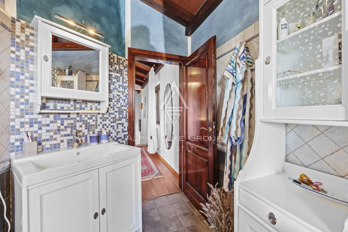 Brtonigla, Istria – Affascinante villa in pietra vista mare