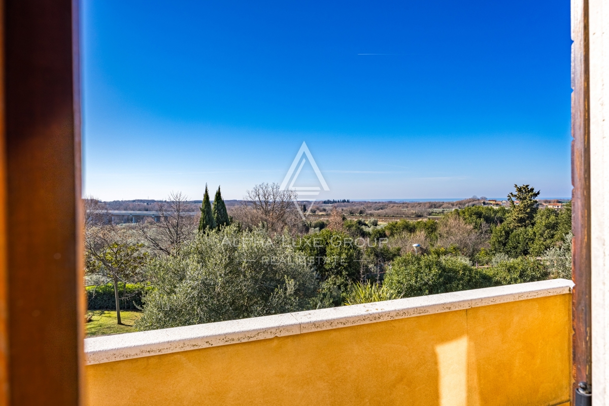 Brtonigla, Istria – Affascinante villa in pietra vista mare