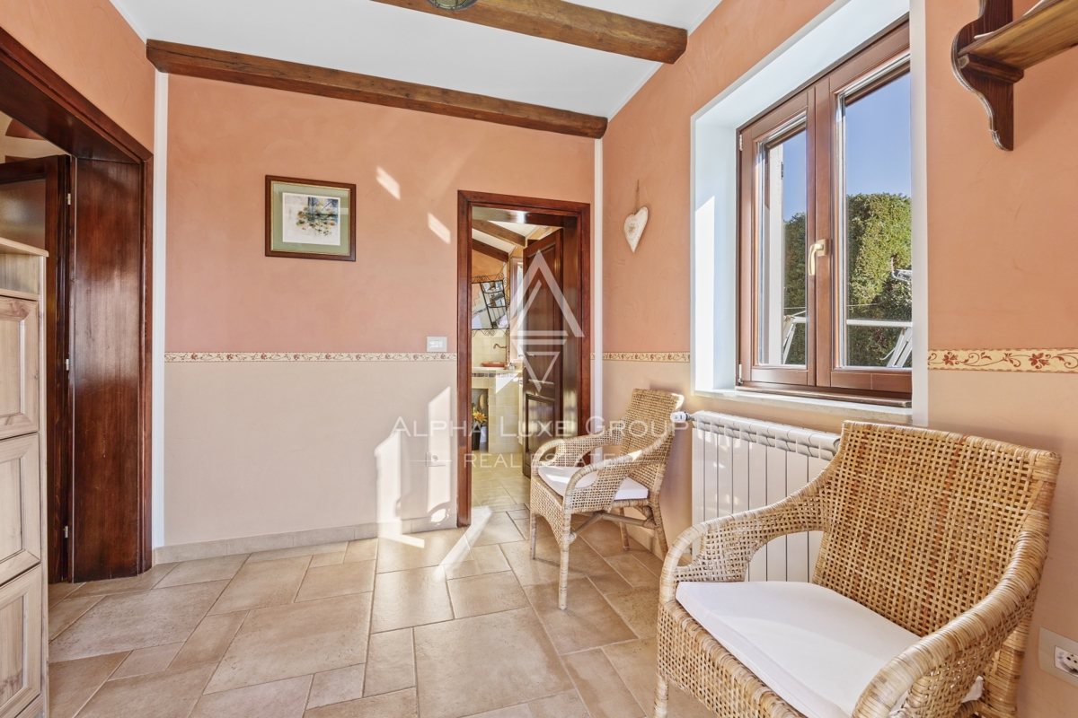 Brtonigla, Istria – Affascinante villa in pietra vista mare