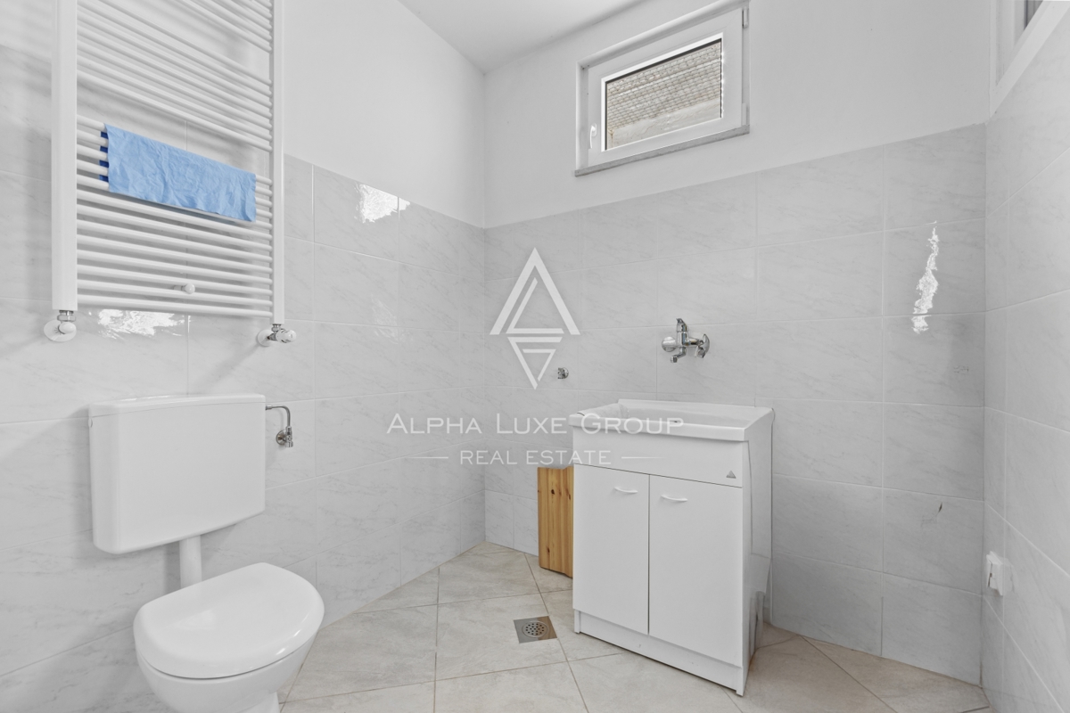 Brtonigla, Istria – Affascinante villa in pietra vista mare