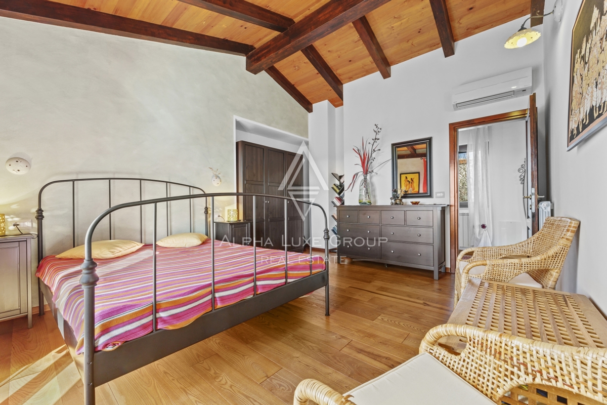 Brtonigla, Istria – Affascinante villa in pietra vista mare